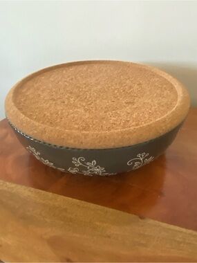 Temp-Tations Ceramic Bowl with Cork Lid